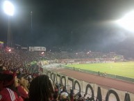 Foto: "CARACAS SE RESPETA" Barra: Los Demonios Rojos • Club: Caracas