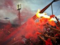 Foto: Barra: Los Demonios Rojos • Club: Caracas • País: Venezuela