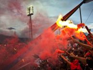 Foto: Barra: Los Demonios Rojos • Club: Caracas