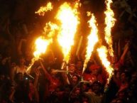 Foto: Barra: Los Demonios Rojos • Club: Caracas