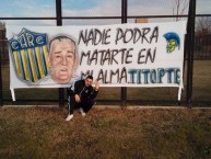 Foto: "Homenaje a Tito (cara de goma)" Barra: Los Guerreros • Club: Rosario Central • País: Argentina