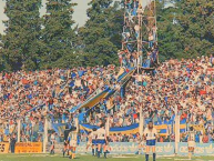 Foto: "los guerreros en el bosque vs gimnasia" Barra: Los Guerreros &bull; Club: Rosario Central &bull; País: Argentina