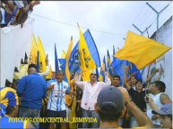 Foto: Barra: Los Guerreros &bull; Club: Rosario Central &bull; País: Argentina