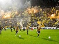 Foto: Barra: Los Guerreros • Club: Rosario Central