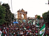 Foto: "Arco de la Calzada" Barra: Los Lokos de Arriba • Club: León