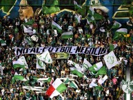 Foto: "No al fútbol negocio" Barra: Los Lokos de Arriba • Club: León • País: México