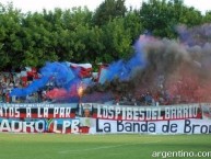 Foto: Barra: Los Pibes del Barrio • Club: Brown de Adrogué • País: Argentina