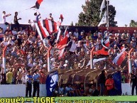 Foto: "contra tigre, año 2005" Barra: Los Pibes del Barrio • Club: Brown de Adrogué • País: Argentina