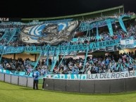 Foto: "21/09/2016 x Coritiba en Brasil" Barra: Los Piratas Celestes de Alberdi • Club: Belgrano • País: Argentina