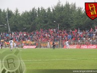 Foto: "De visita ante Lota Schwager" Barra: Los Rojinegros • Club: Rangers de Talca • País: Chile