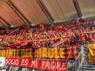 Foto: "El gigante del Maule" Barra: Los Rojinegros • Club: Rangers de Talca