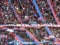 Foto: Barra: Mafia Azul Grana • Club: Deportivo Quito