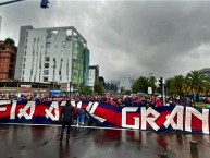 Foto: "La Gloriosa Banda Mafia Azul Grana" Barra: Mafia Azul Grana • Club: Deportivo Quito • País: Ecuador