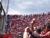 Foto: Barra: Marea Roja • Club: El Nacional • País: Ecuador