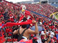 Foto: Barra: Marea Roja • Club: El Nacional • País: Ecuador