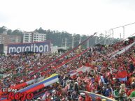 Foto: Barra: Marea Roja • Club: El Nacional • País: Ecuador