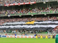 Foto: "Movimento 105 Minutos - Primeira, Maior e Única Barra Brava de MG" Barra: Movimento 105 Minutos • Club: Atlético Mineiro