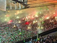 Foto: "Fiesta de la hinchada tricolor hasta Fluminense y Atlético Mineiro por la Copa Libertadores de América" Barra: Movimento Popular Legião Tricolor • Club: Fluminense • País: Brasil