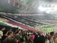 Foto: Barra: Movimento Popular Legião Tricolor &bull; Club: Fluminense