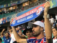 Foto: "Faixa de mão." Barra: Movimento Turma Tricolor • Club: Bahia • País: Brasil