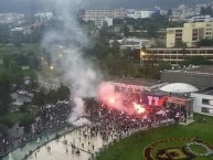 Foto: Barra: Muerte Blanca • Club: LDU