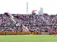 Foto: Barra: Muerte Blanca • Club: LDU