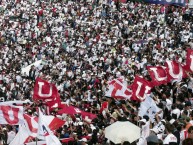 Foto: "BARRA BRAVA LDU" Barra: Muerte Blanca • Club: LDU • País: Ecuador