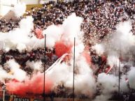 Foto: Barra: Muerte Blanca • Club: LDU