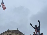 Foto: "En Filadelfia, USA. Estatua de Rocky Balboa" Barra: Nação 12 &bull; Club: Flamengo