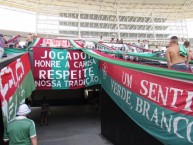 Foto: "Trapos y tirantes da banda" Barra: O Bravo Ano de 52 • Club: Fluminense • País: Brasil