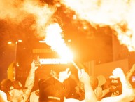 Foto: "Recepção Pré-Jogo – Criciúma x Novorizontino | Série B | 22/08/2025" Barra: Os Tigres &bull; Club: Criciúma