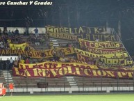 Foto: Barra: Revolución Vinotinto Sur • Club: Tolima • País: Colombia