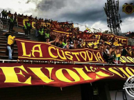 Foto: "Revolucion vinotinto sur en Envigado año 2016" Barra: Revolución Vinotinto Sur • Club: Tolima • País: Colombia