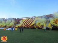 Foto: Barra: Revolución Vinotinto Sur • Club: Tolima