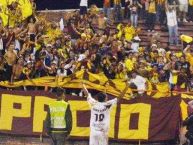 Foto: Barra: Revolución Vinotinto Sur • Club: Tolima