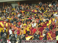 Foto: Barra: Revolución Vinotinto Sur • Club: Tolima