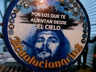 Foto: "MEGA BOMBO" Barra: Revolucionarios 1928 &bull; Club: Motagua