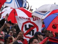 Foto: "ANTIFA MEDALLO" Barra: Rexixtenxia Norte • Club: Independiente Medellín • País: Colombia