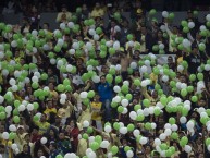 Foto: "En el Estadio Azteca homenajeando a los fallecidos de Chapecoense" Barra: Ritual Del Kaoz • Club: América