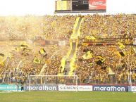 Foto: Barra: Sur Oscura • Club: Barcelona Sporting Club • País: Ecuador