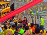 Foto: "Tribunera" Barra: Sur Oscura • Club: Barcelona Sporting Club • País: Ecuador