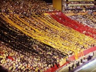 Foto: "Hinchada de Barcelona contra Grêmio por la copa libertadores 25/10/2017" Barra: Sur Oscura • Club: Barcelona Sporting Club