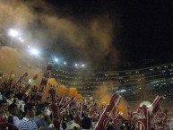 Foto: Barra: Trinchera Norte • Club: Universitario de Deportes