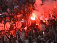 Foto: Barra: Trinchera Norte • Club: Universitario de Deportes