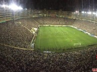 Foto: Barra: Trinchera Norte • Club: Universitario de Deportes • País: Peru