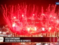 Foto: "Centenario en el Estadio Monumental de Lima" Barra: Trinchera Norte • Club: Universitario de Deportes