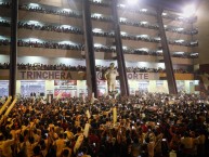 Foto: Barra: Trinchera Norte &bull; Club: Universitario de Deportes &bull; País: Peru