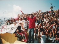 Foto: Barra: Trinchera Norte • Club: Universitario de Deportes