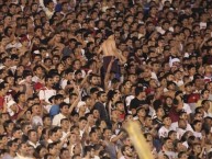 Foto: Barra: Trinchera Norte • Club: Universitario de Deportes