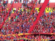 Foto: Barra: Turba Roja • Club: Deportivo FAS